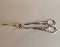Kings pattern grape shears