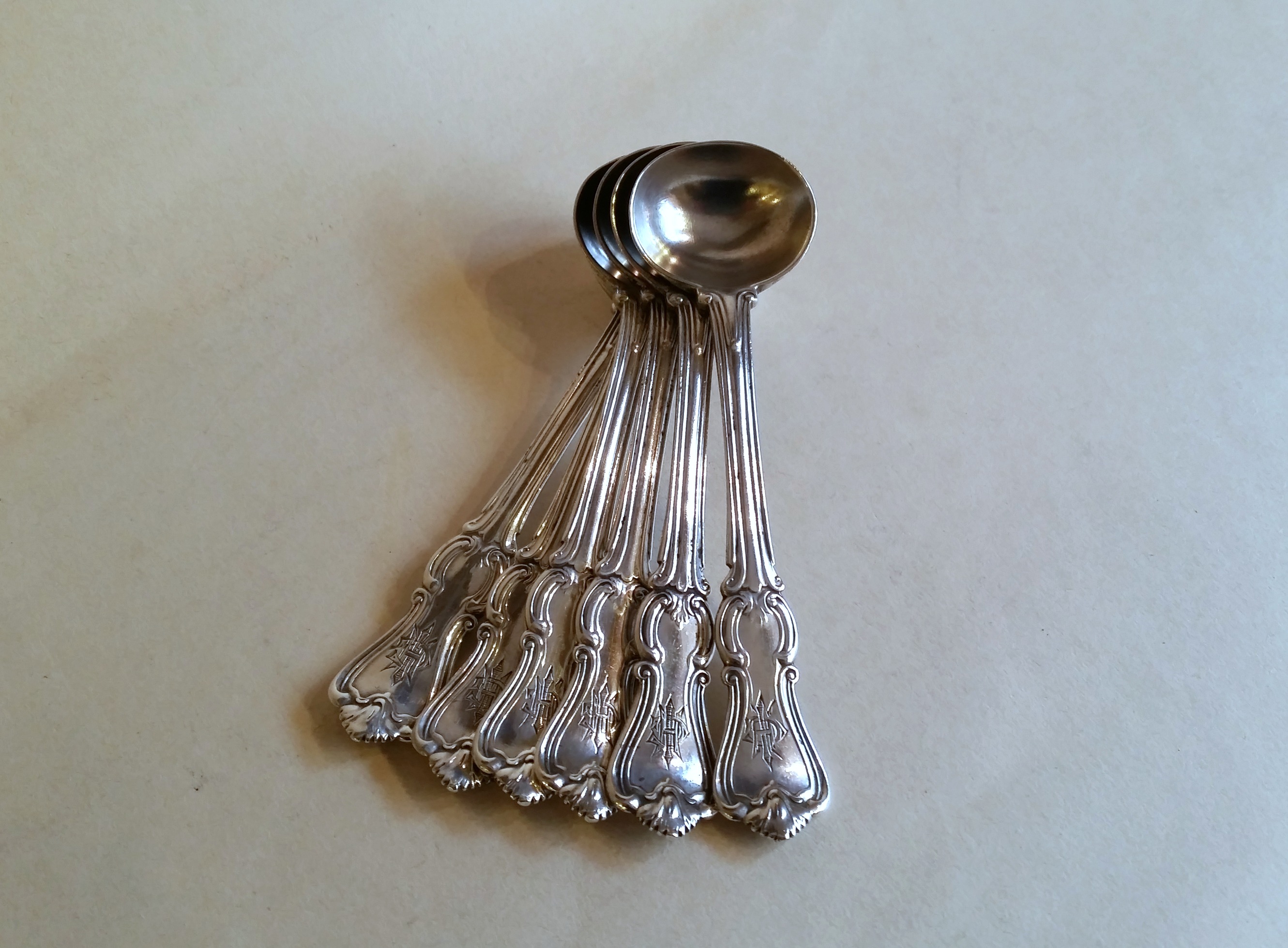 Set of six Victorian Albert Pattern salt spoons £SOLD | Henry Willis ...