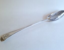 George III silver devided gravy spoon
