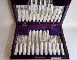Cased set of silver fruit knives and forks