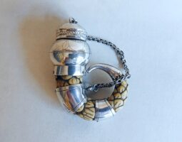 South American silver and armadillo snuff mull