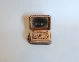 William IV silver gilt vinaigrette