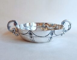 17th century Portuguese silver wine taster