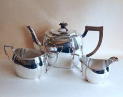Silver 3 piece teaset