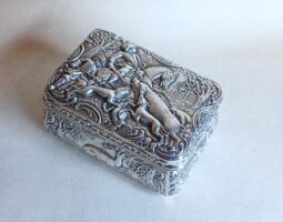 Edwardian silver boar hunt box